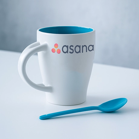 Tasses avec cuillère